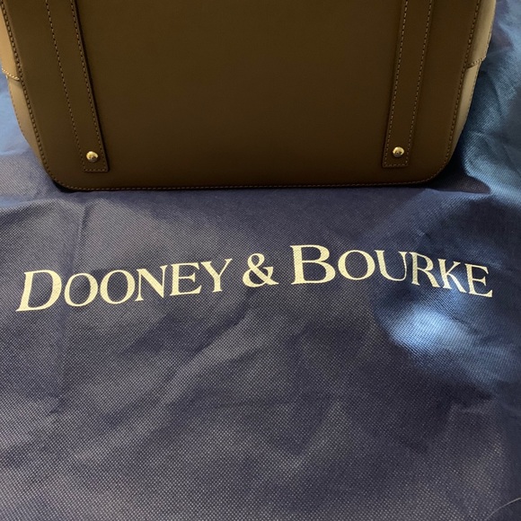 Dooney & Bourke Leather Tote NIB - Picture 4 of 8